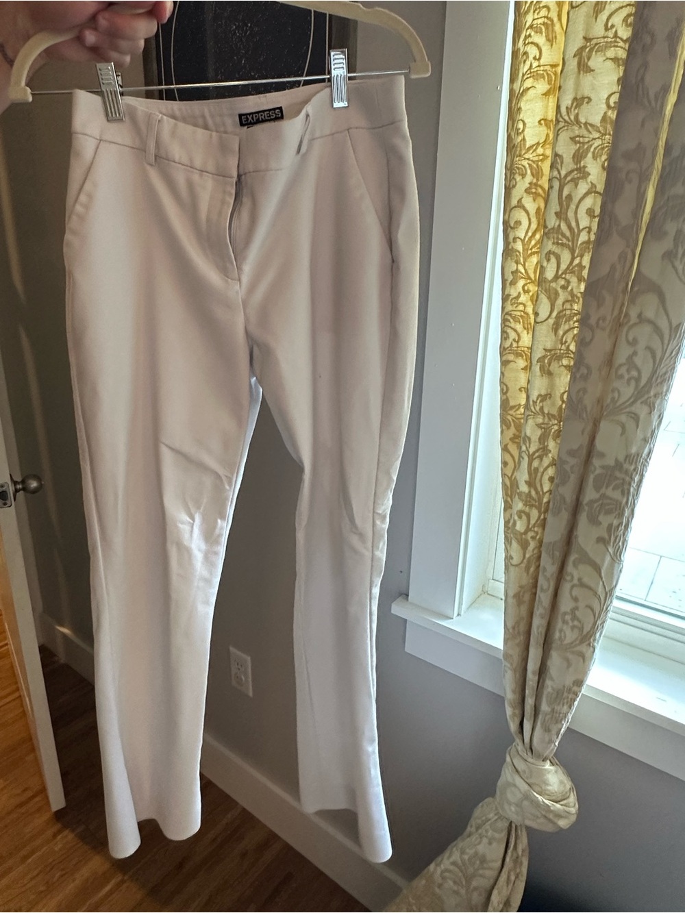 3 pairs !! Express Women's Dress Pants in white , black and navy set of three